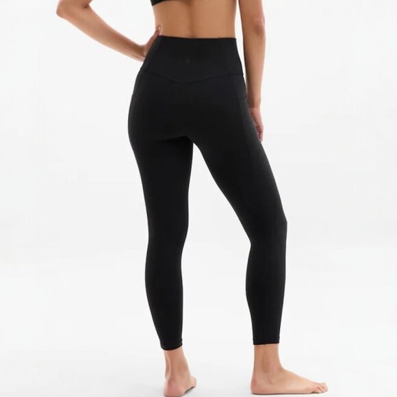 Athleta Salutation Tight Leggngs 7/8 High Rise Black with Pockets, Size Medium - Picture 2 of 7